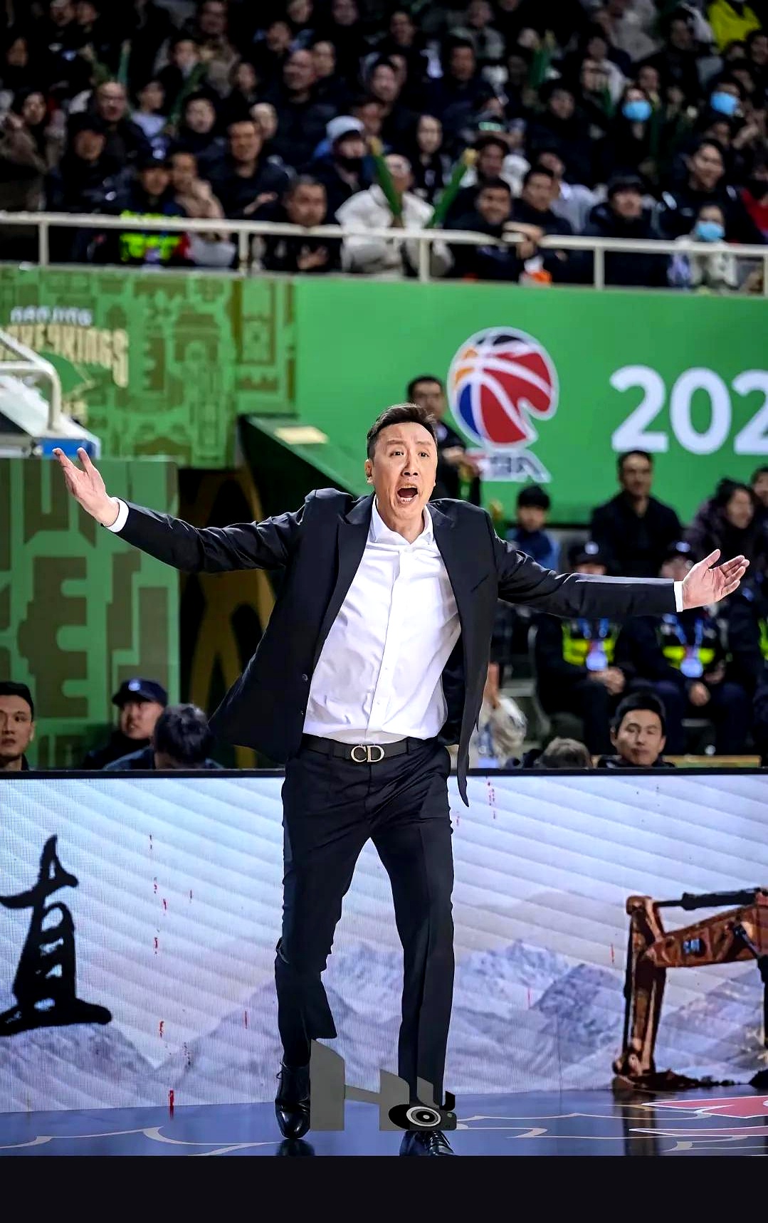 南宫28包含清晨深圳男篮备战德甲,遗憾出局细节曝光,引发热议,资深球员宣示担当的词条