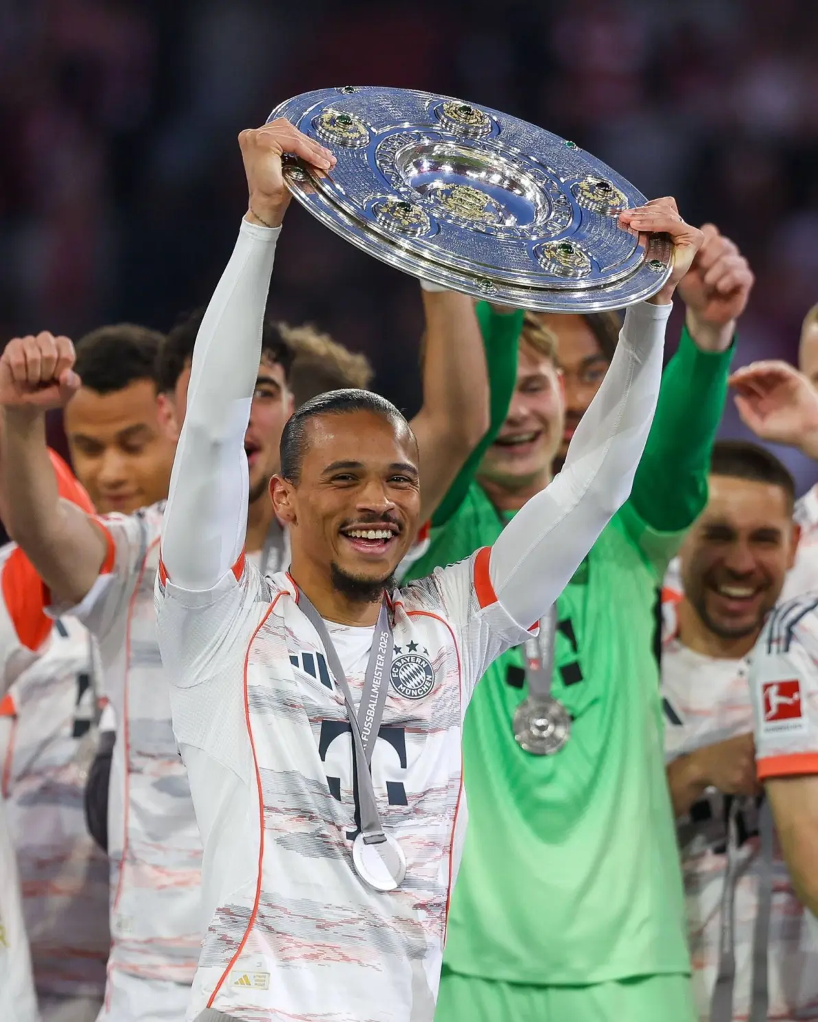 南宫ng关于集结日突围战来临,拜仁慕尼黑围绕德甲豪取连胜,信心回归,年轻球员得到机会的信息