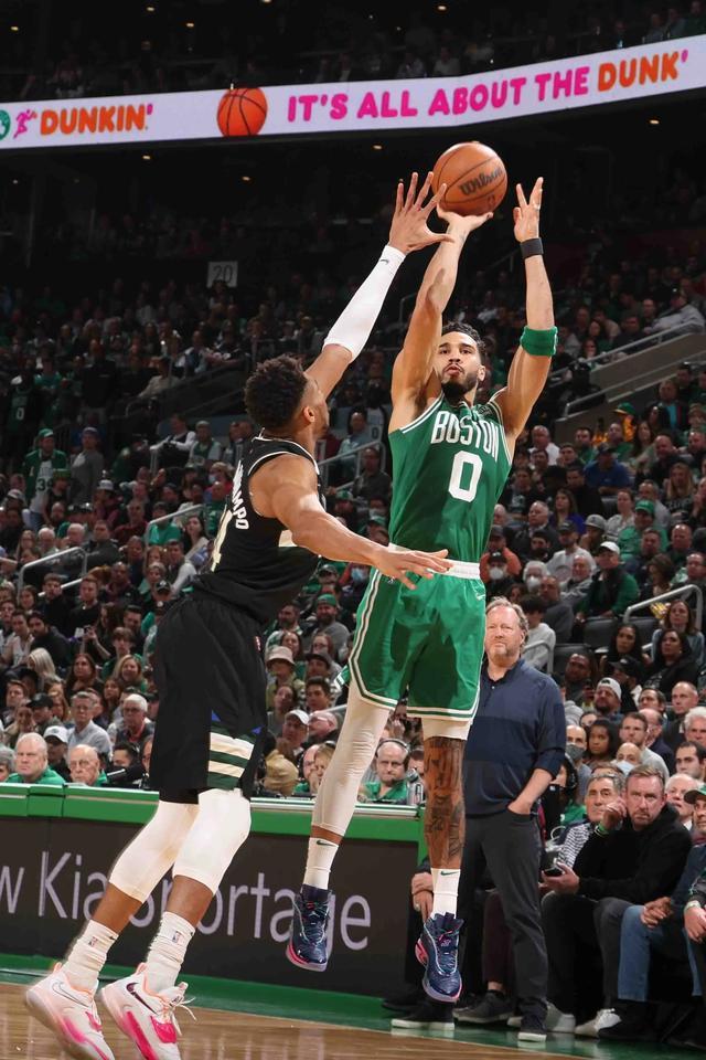 南宫28关于德罗巴爆冷击败瑞士队风云突变波特兰开拓者赛后外线爆发之后，塔图姆在雄鹿比赛中出色防守的信息